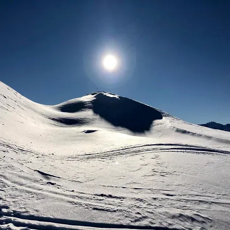 Alps 3000-2 Apartment
