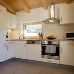 Alps 3000-2 Apartman *