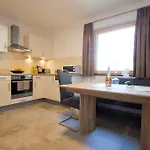 Alps 3000-2 Apartman *