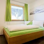 Alps 3000-2 Apartman *